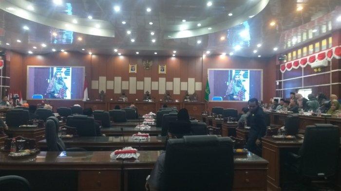 Rapat-paripurna-pengumuman-masa-jabatan-walikota-Bengkulu